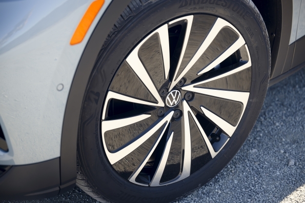 Volkswagen announces pricing for the 2023 ID.4 electric SUV - Volkswagen US  Media Site