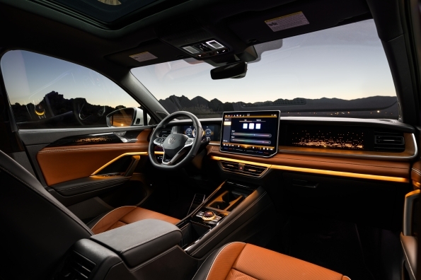 2025 Volkswagen Tiguan interior