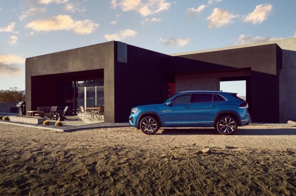 2024 Volkswagen Atlas and Atlas Cross Sport debut at the Chicago Auto Show  - Volkswagen US Media Site