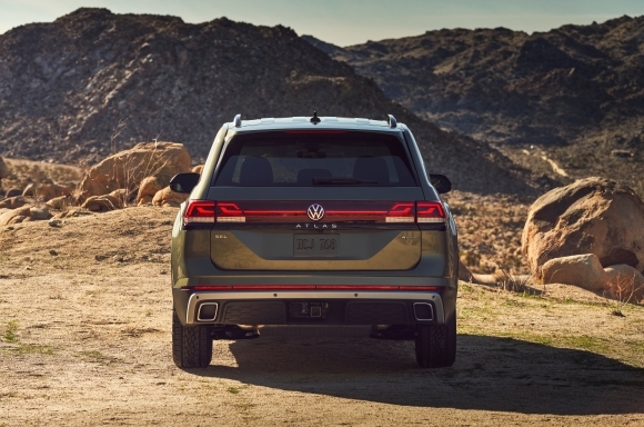 Volkswagen shows 2024 Atlas Peak Edition at NYIAS - Volkswagen US Media Site