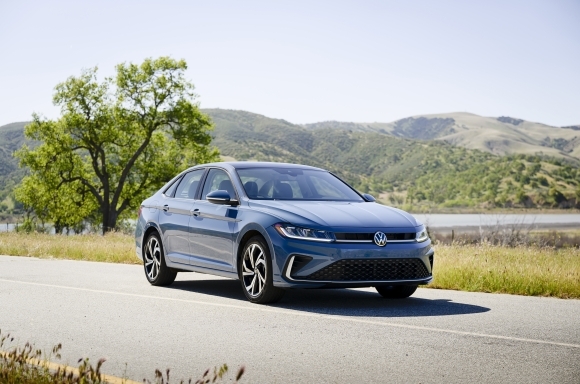 2025 VW Jetta: Compact Sedan | Volkswagen